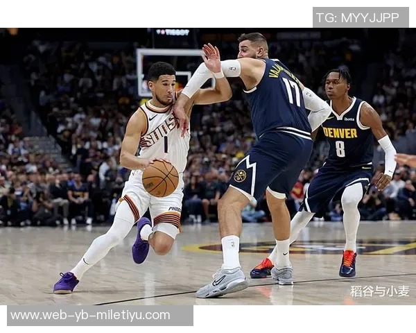 布克高效表现仅用26分钟砍下19分3助攻成为球队绿叶助力胜利